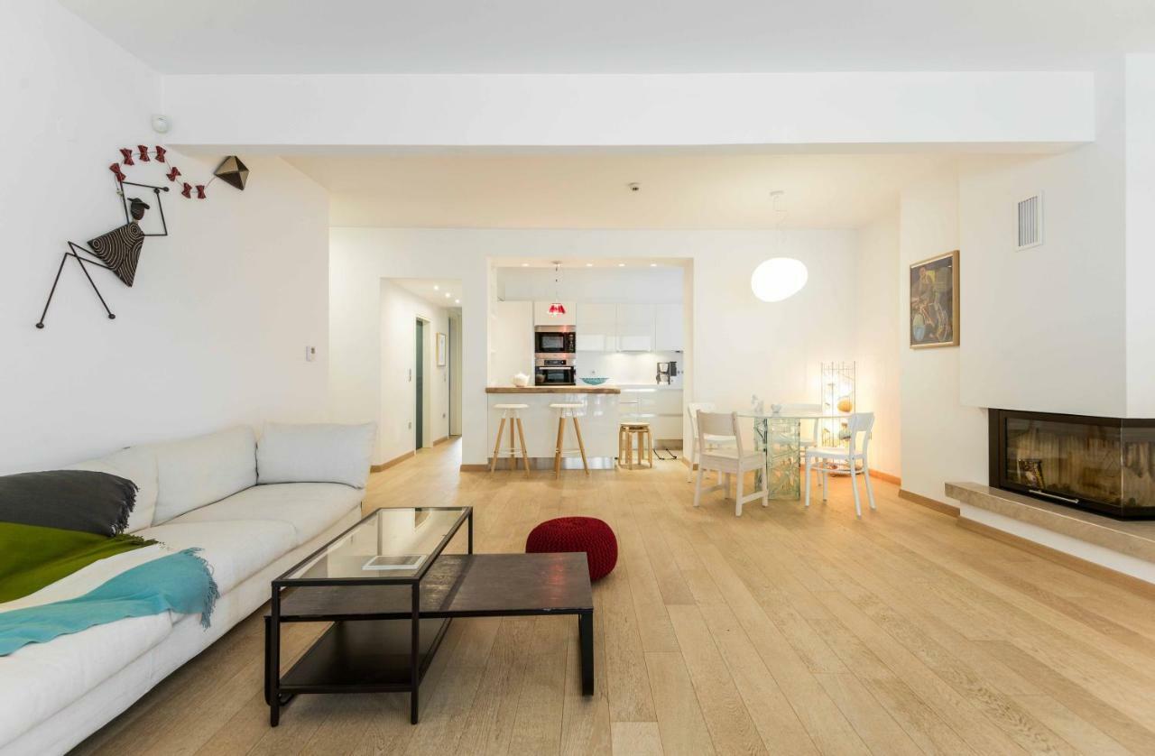Stylish 3-Bedroom Apartment & Terrace Tesalónica Exterior foto